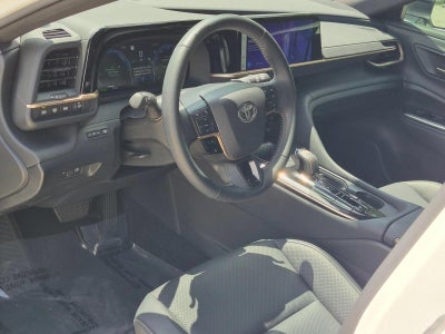 2025 Toyota Crown Signia XLE AWD (Natl)