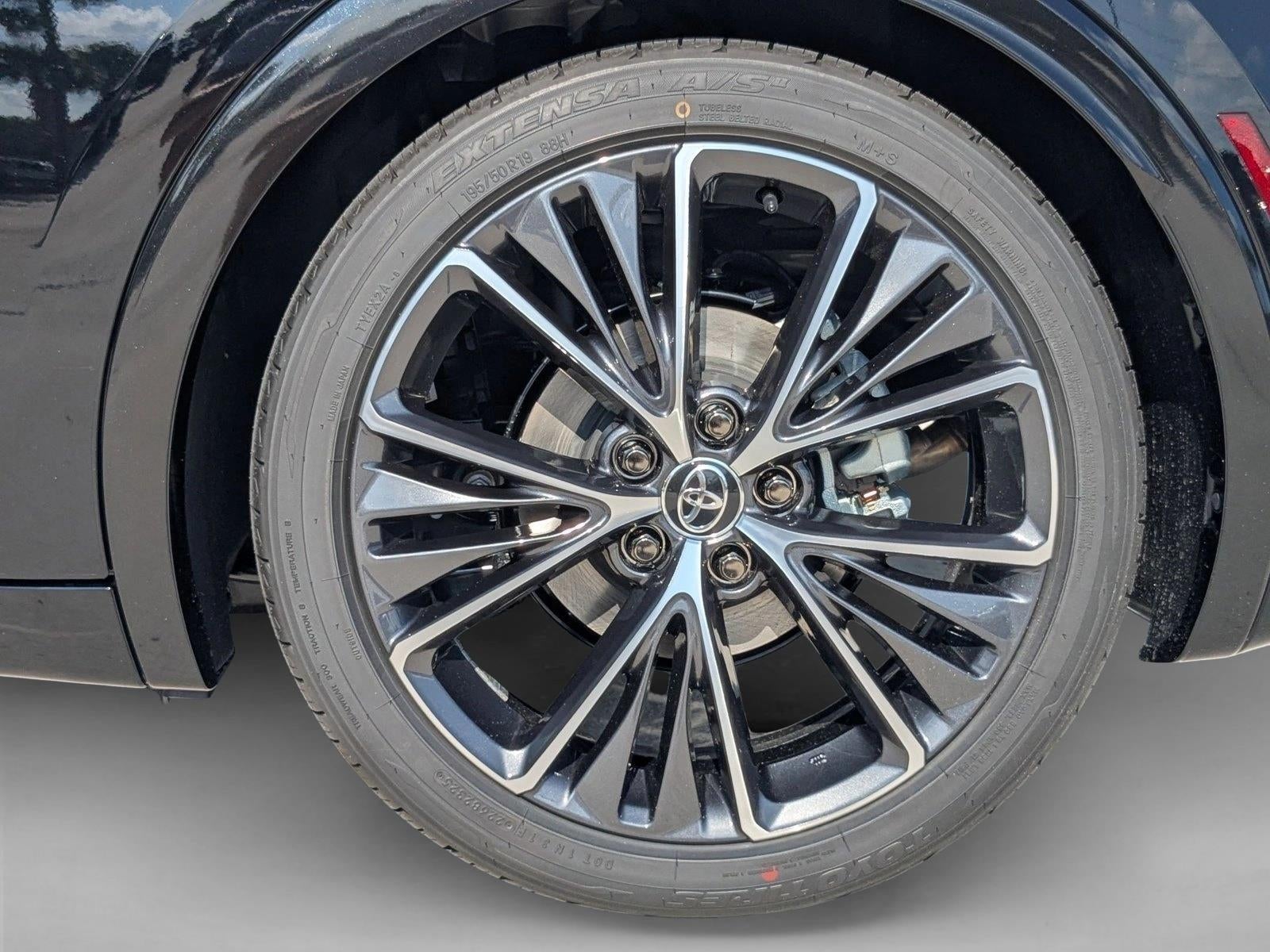 2026 Toyota Prius Limited (Natl)