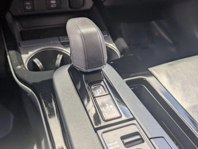 2025 Toyota Prius XLE (Natl)