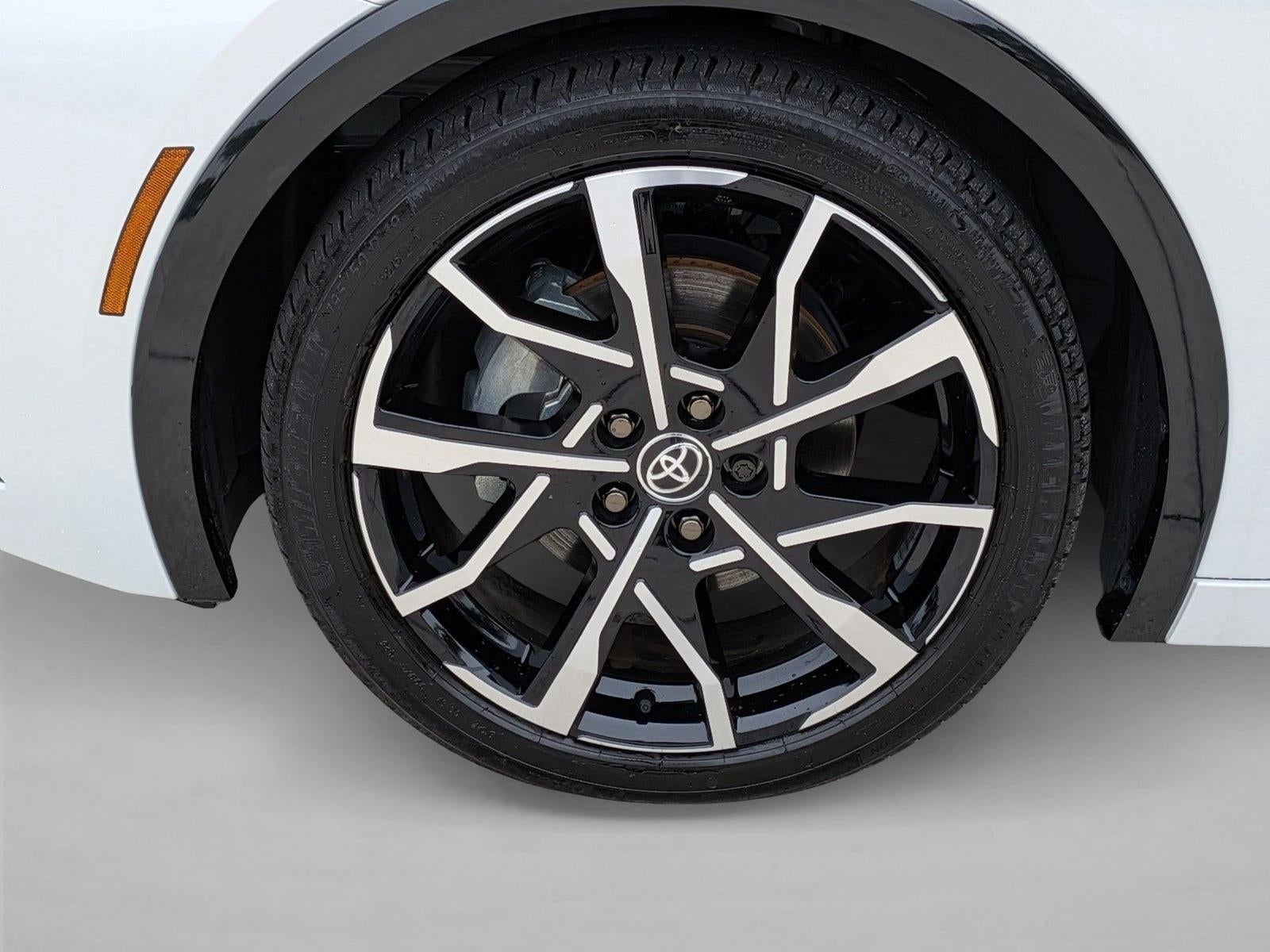 2025 Toyota Prius Plug-In Hybrid XSE (Natl)