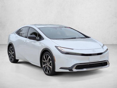 2025 Toyota Prius Plug-In Hybrid XSE (Natl)