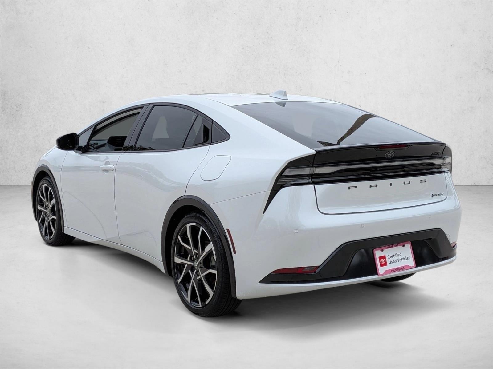 2025 Toyota Prius Plug-In Hybrid XSE (Natl)