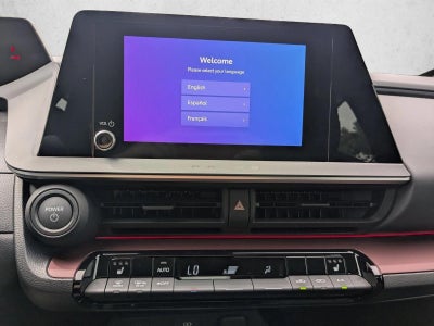 2026 Toyota Prius Plug-In Hybrid XSE (Natl)