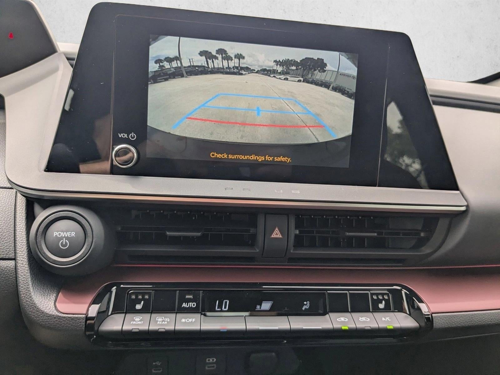 2026 Toyota Prius Plug-In Hybrid XSE (Natl)