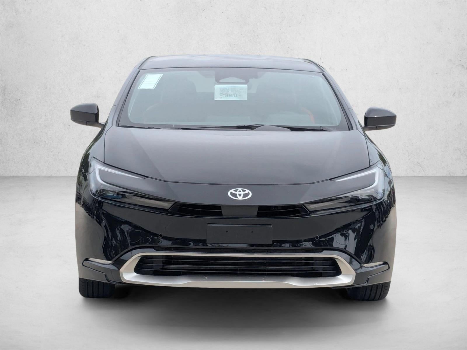 2026 Toyota Prius Plug-In Hybrid XSE (Natl)