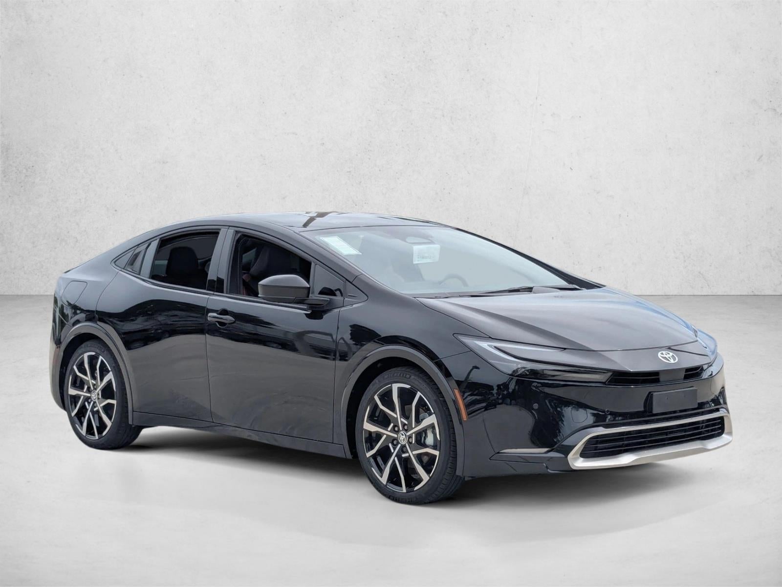 2026 Toyota Prius Plug-In Hybrid XSE (Natl)