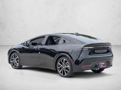 2026 Toyota Prius Plug-In Hybrid XSE (Natl)