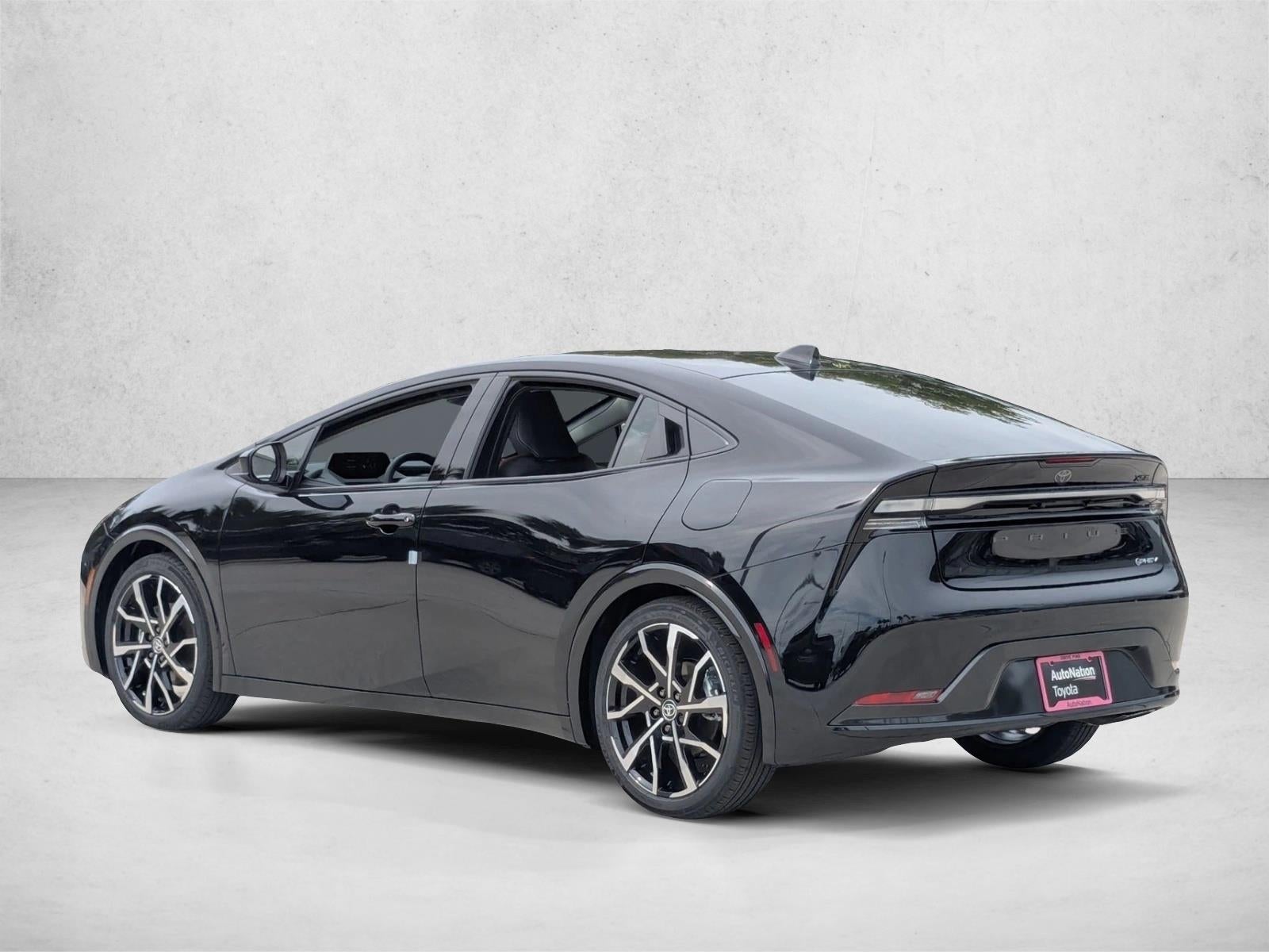 2026 Toyota Prius Plug-In Hybrid XSE (Natl)