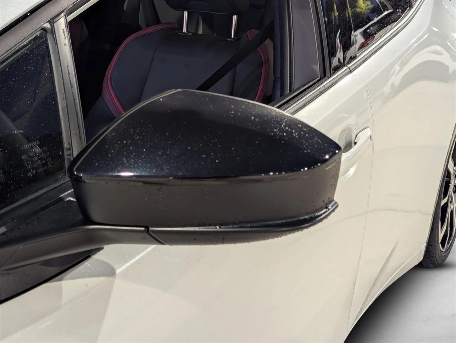 2025 Toyota Prius Plug-In Hybrid XSE (Natl)