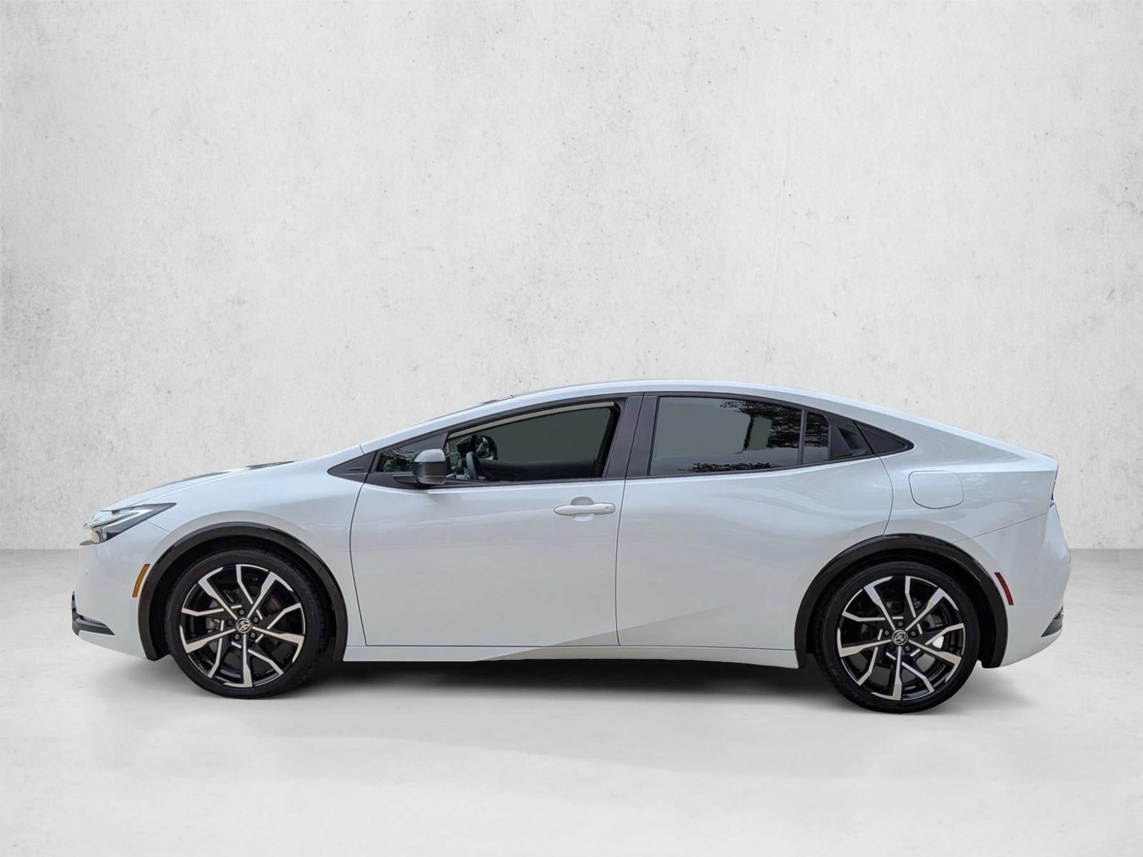 2025 Toyota Prius Plug-In Hybrid XSE (Natl)