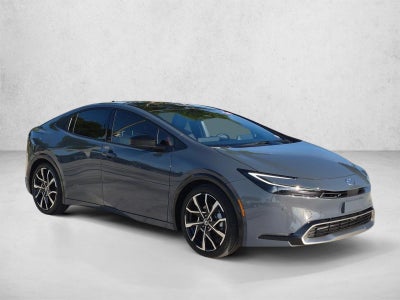 2026 Toyota Prius Plug-In Hybrid XSE (Natl)