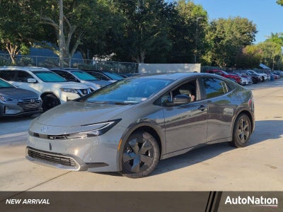 2026 Toyota Prius Plug-In Hybrid SE (Natl)