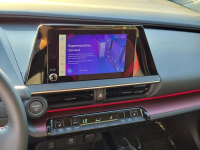 2026 Toyota Prius Plug-In Hybrid XSE (Natl)