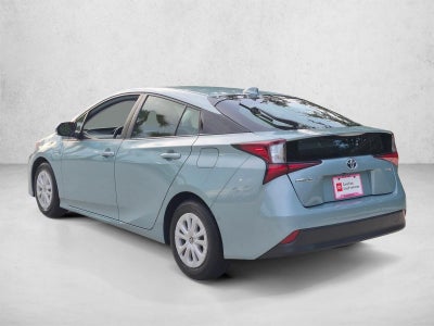 2022 Toyota Prius LE (Natl)