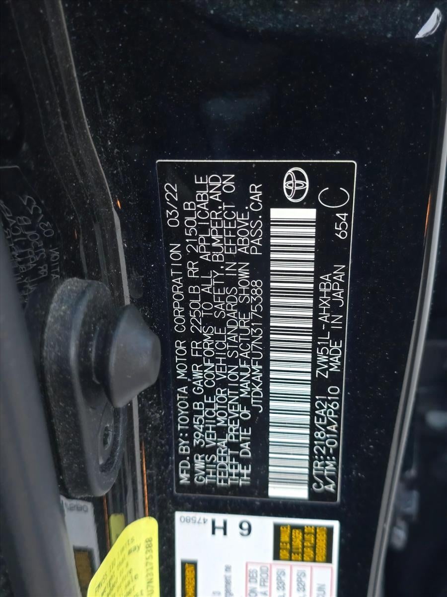 2022 Toyota Prius Limited (Natl)