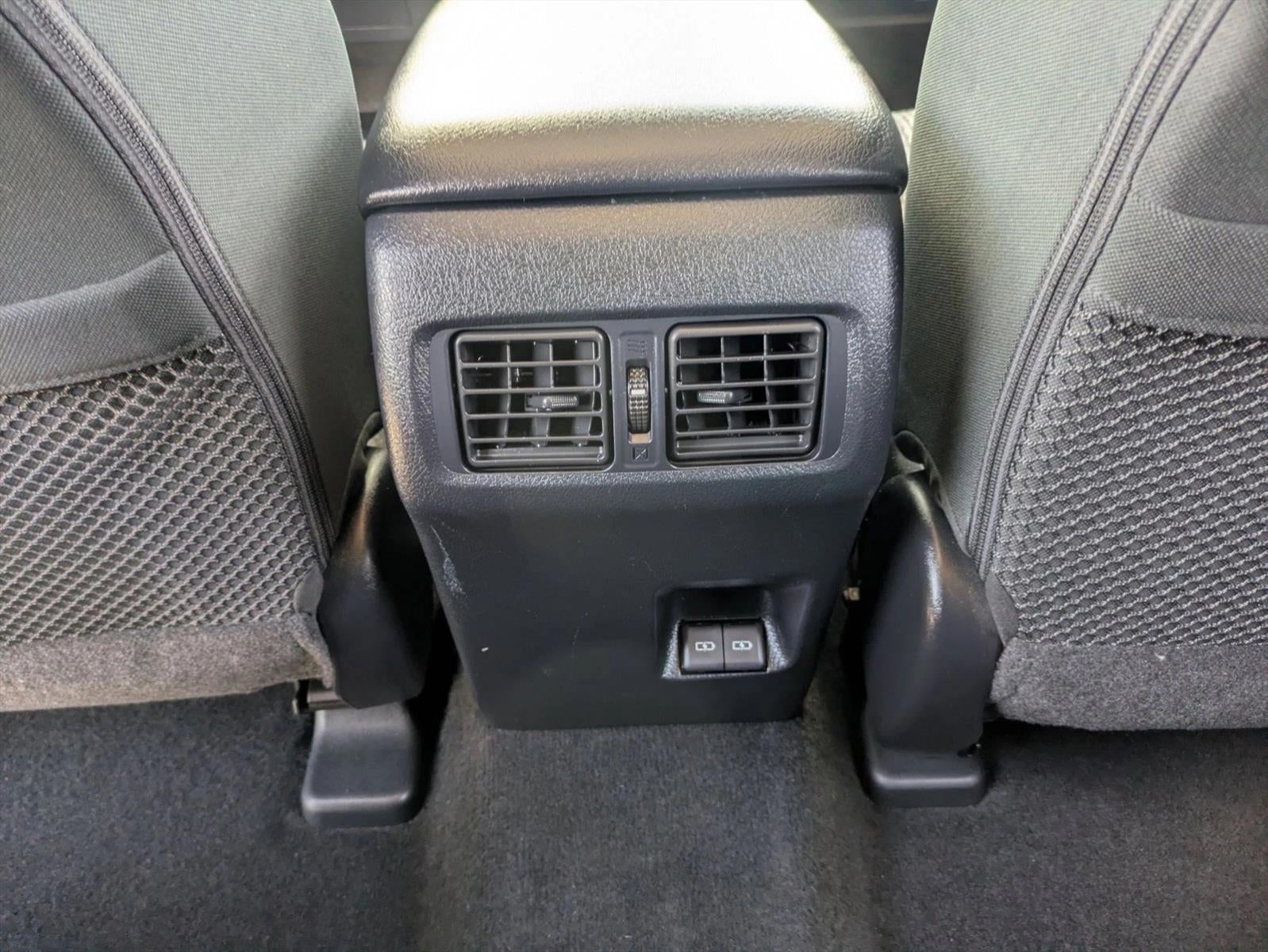 2024 Toyota 4Runner SR5 4WD (GS)