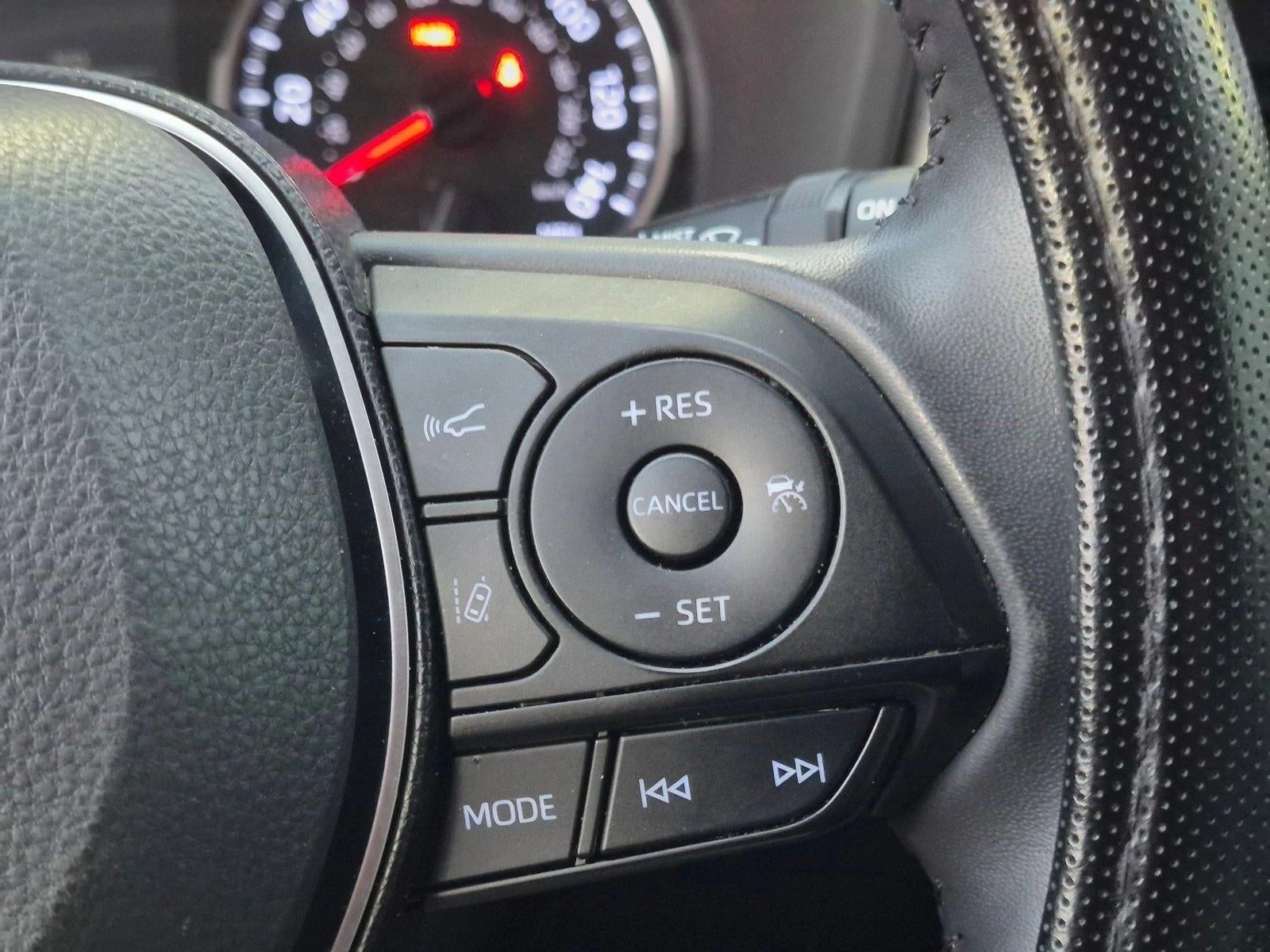 2019 Toyota RAV4 XLE Premium FWD (Natl)