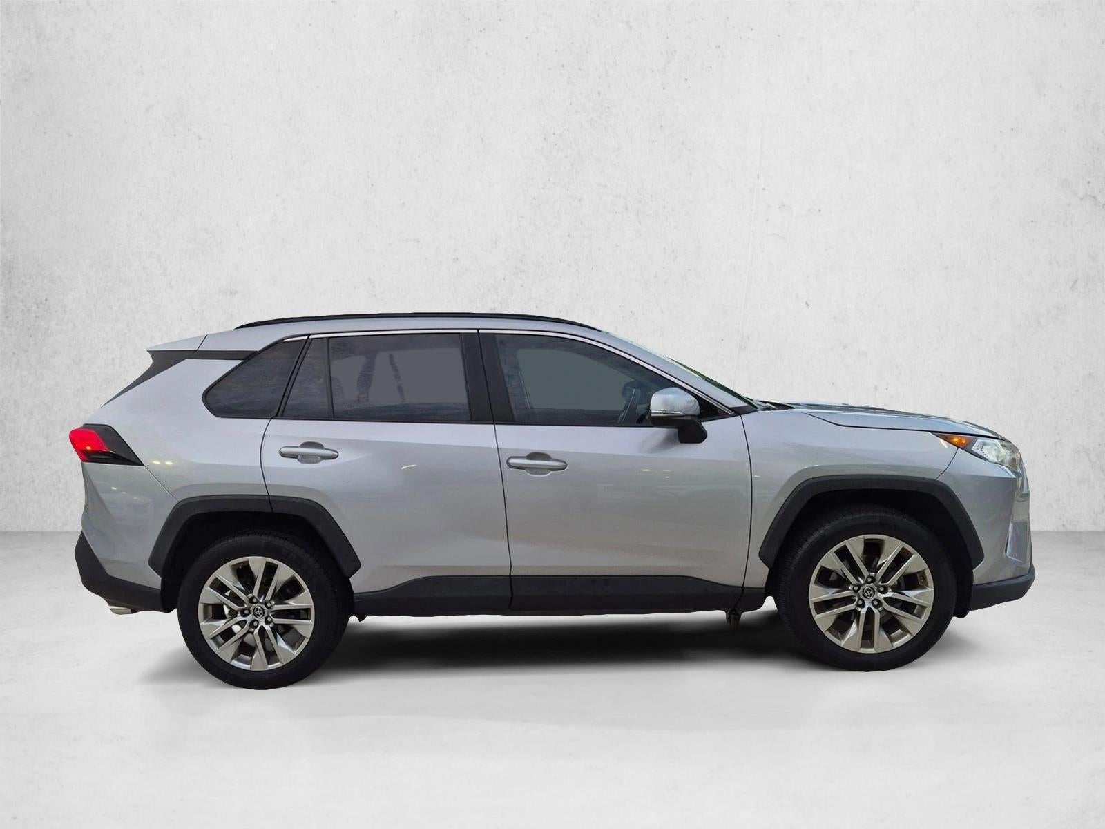 2019 Toyota RAV4 XLE Premium FWD (Natl)
