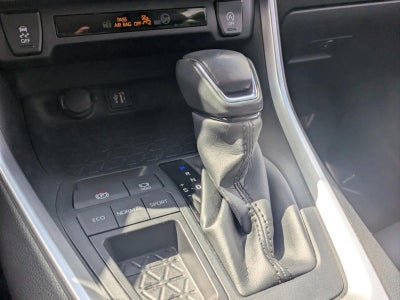 2023 Toyota RAV4 XLE Premium FWD (Natl)