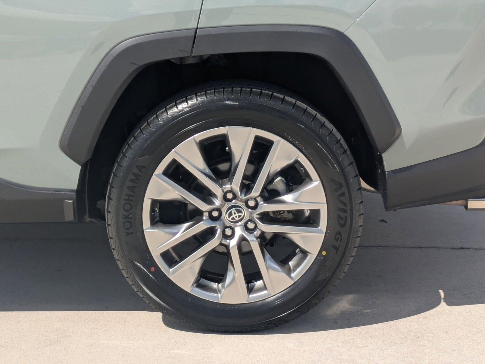 2023 Toyota RAV4 XLE Premium FWD (Natl)