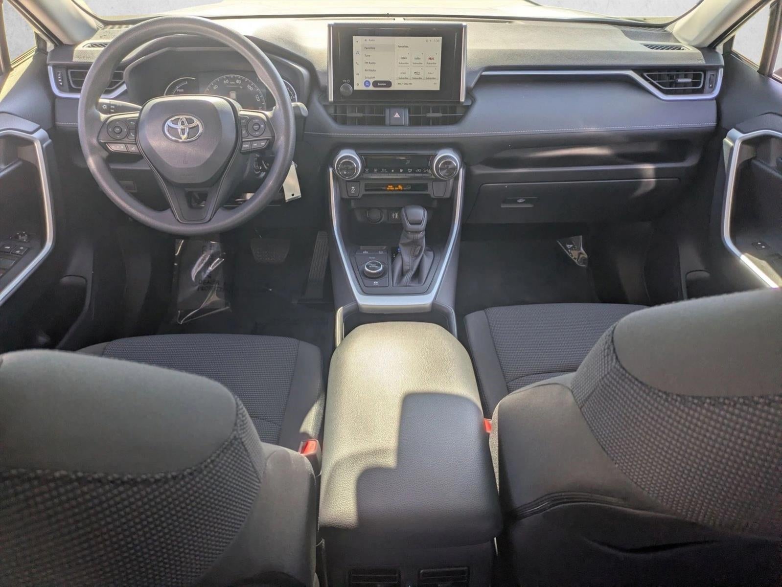 2025 Toyota RAV4 Hybrid LE AWD (Natl)