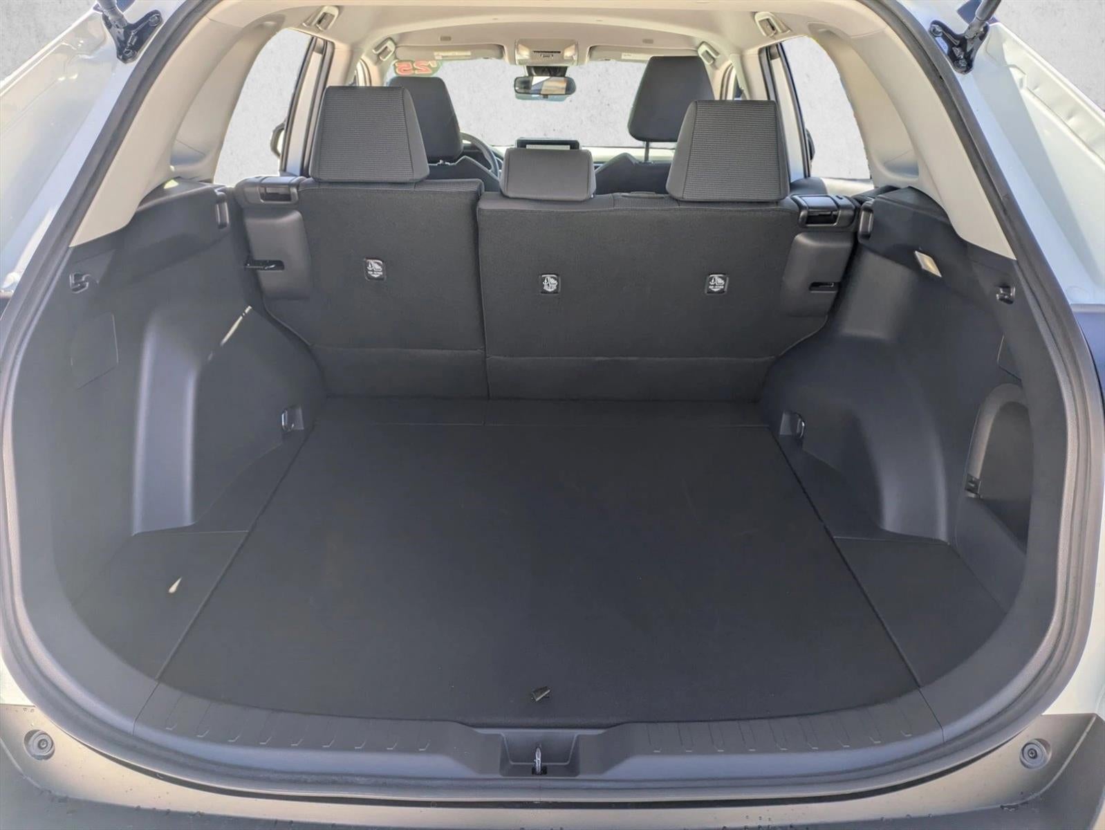 2025 Toyota RAV4 Hybrid LE AWD (Natl)