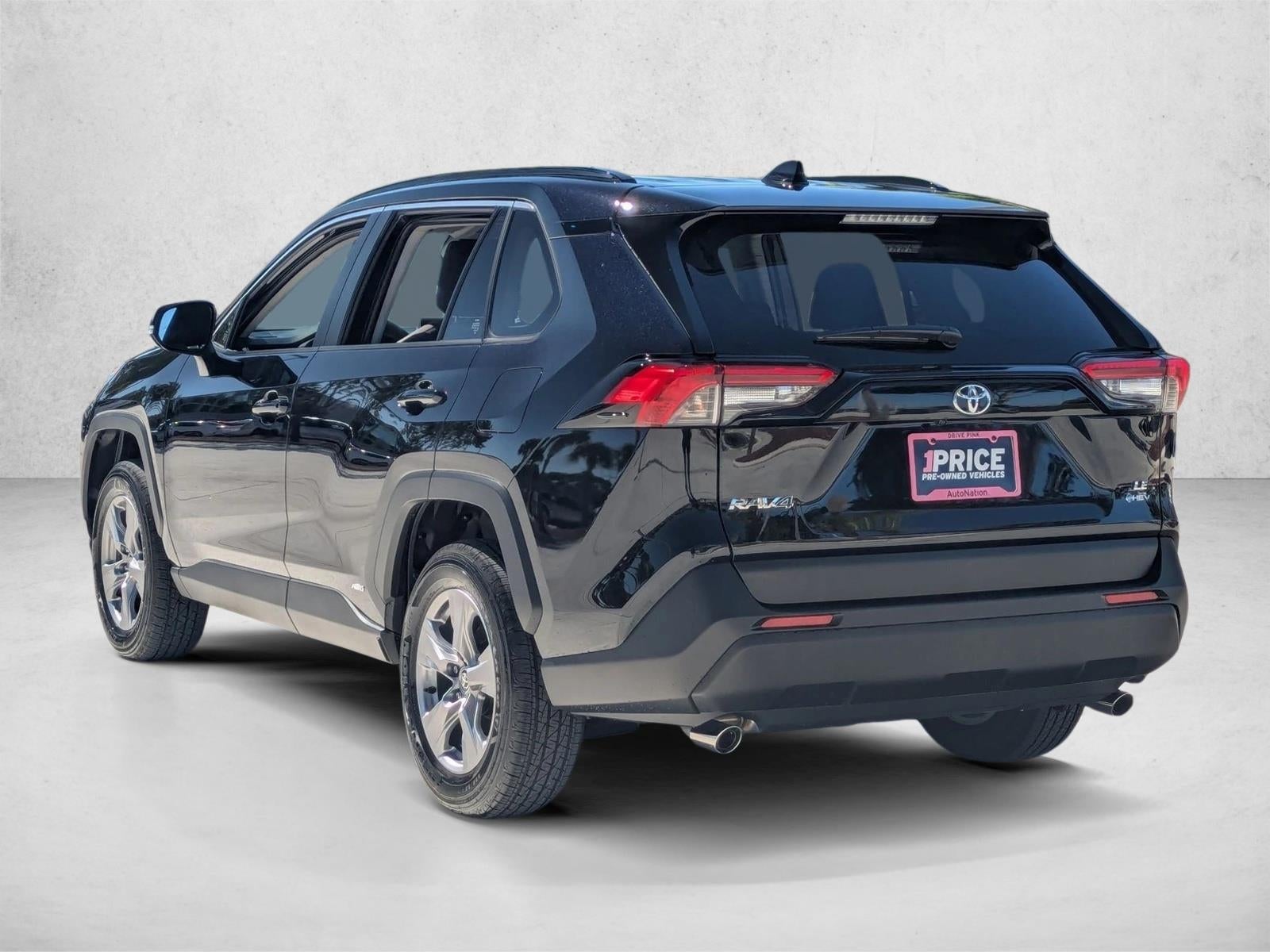 2025 Toyota RAV4 Hybrid LE AWD (Natl)