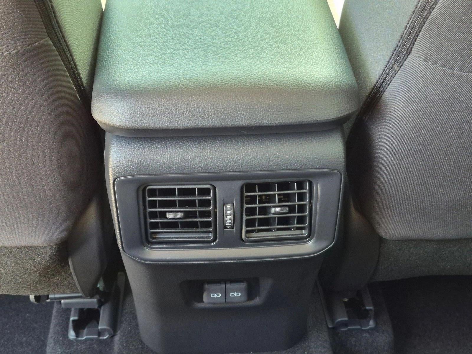 2025 Toyota RAV4 Hybrid XLE AWD (Natl)