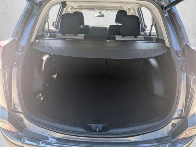 2016 Toyota RAV4 FWD 4dr XLE (GS)