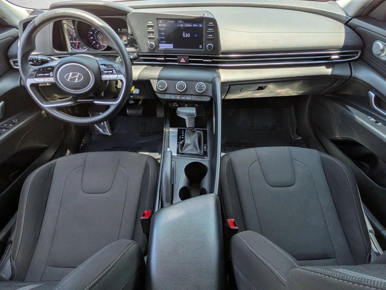 2022 Hyundai ELANTRA SE IVT