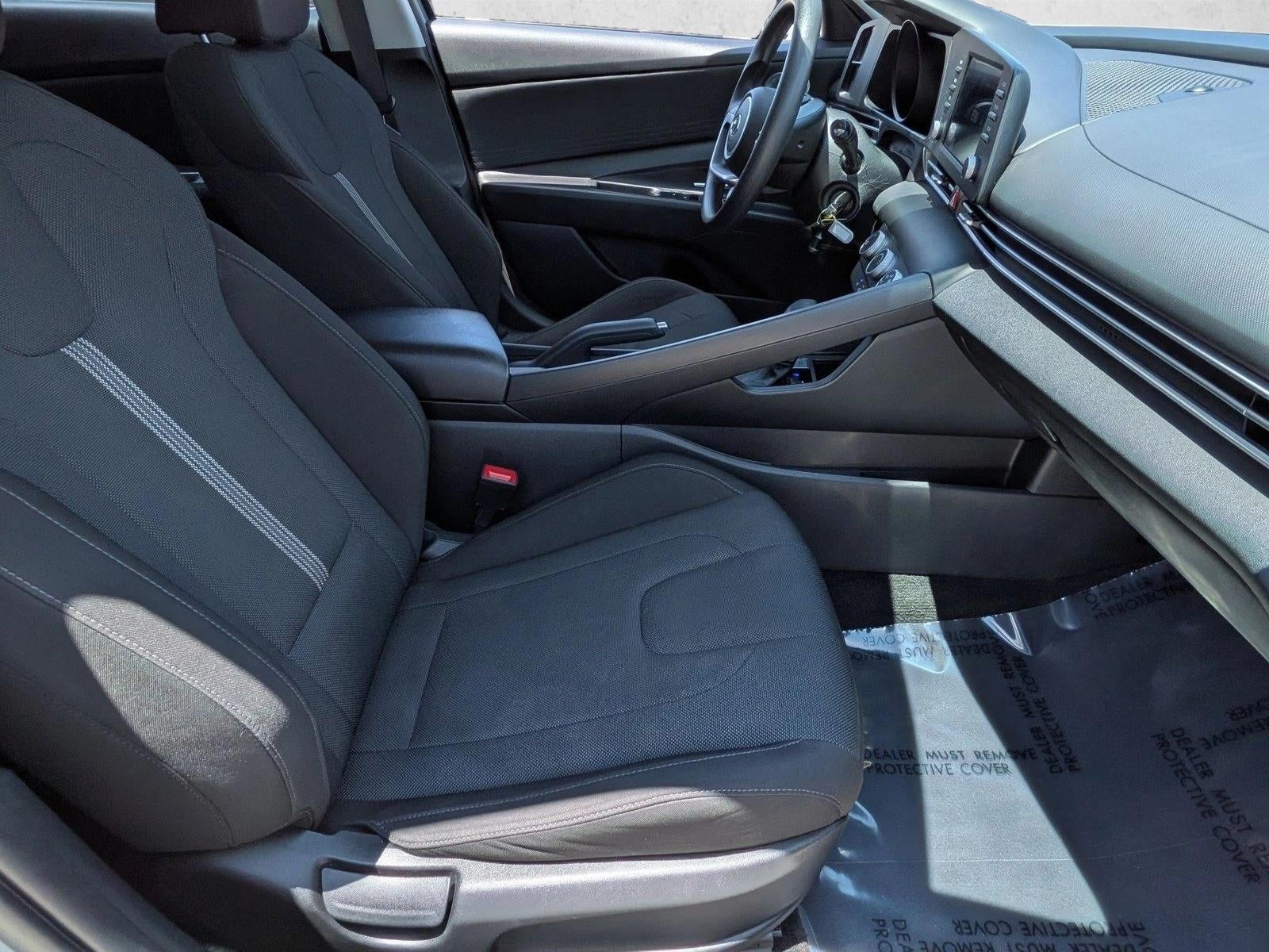 2022 Hyundai ELANTRA SE IVT