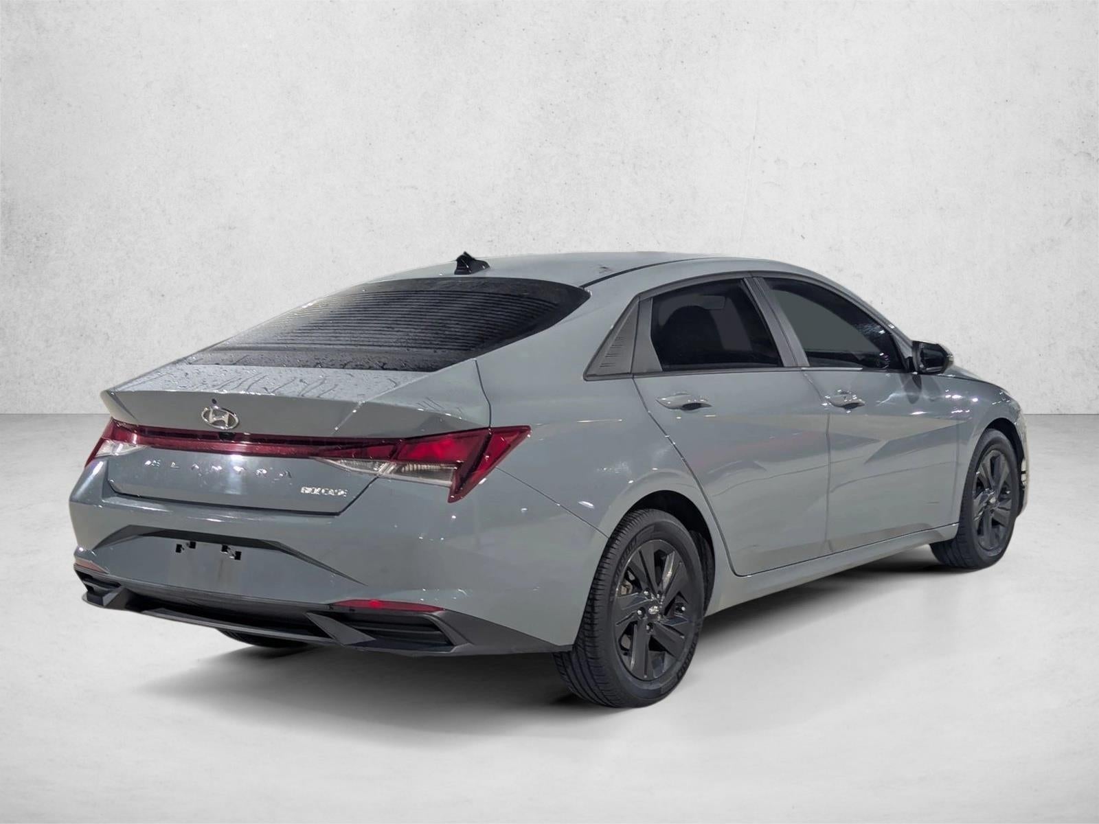 2023 Hyundai ELANTRA SEL IVT