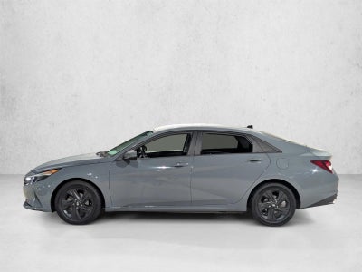 2023 Hyundai ELANTRA SEL IVT