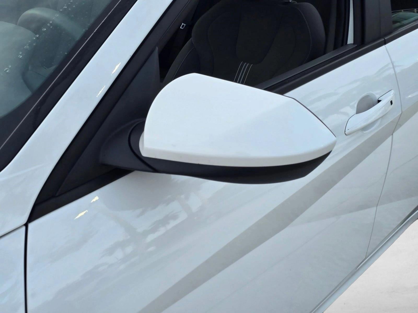 2024 Hyundai ELANTRA SEL IVT