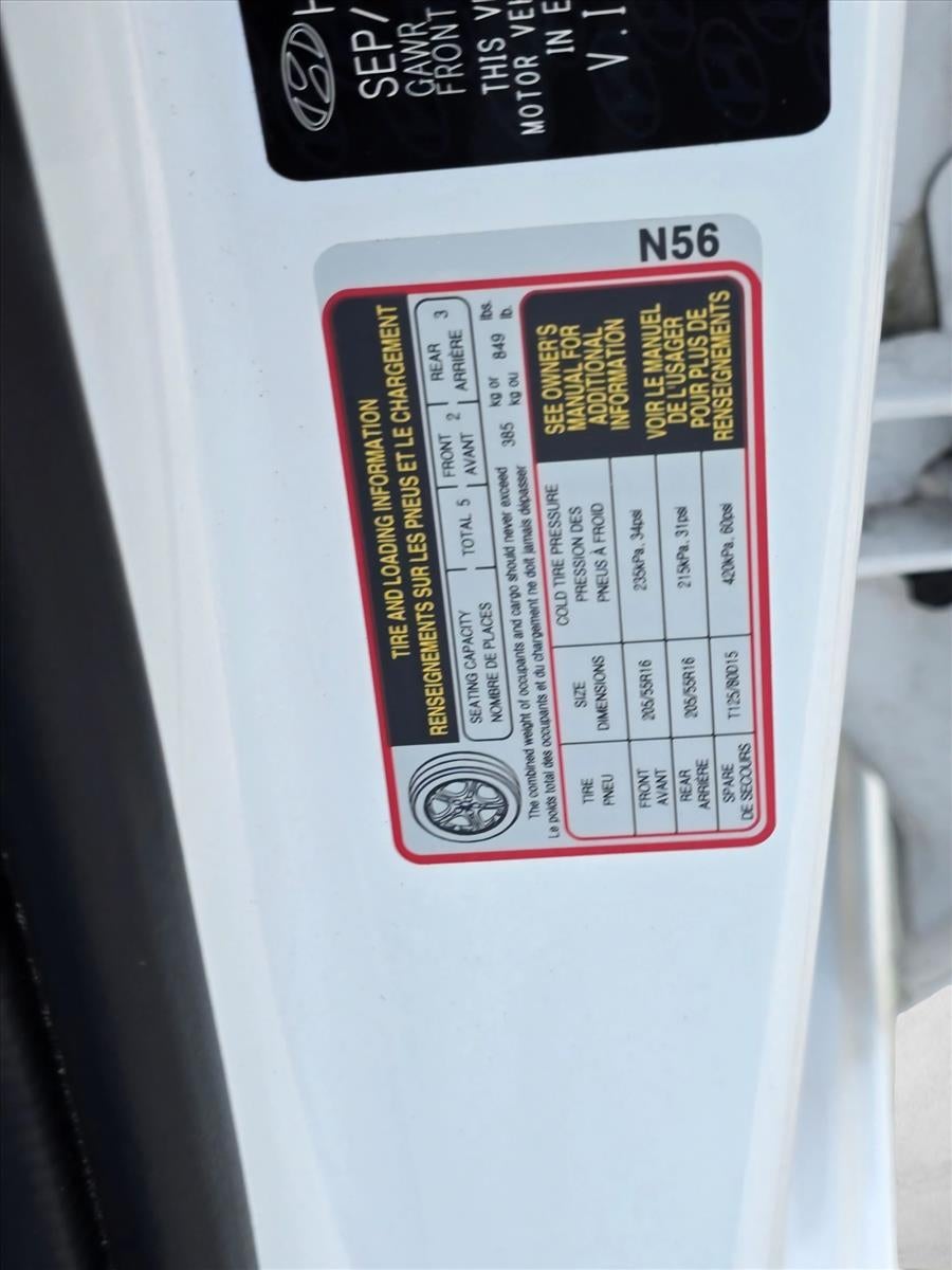 2024 Hyundai ELANTRA SEL IVT