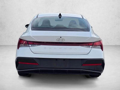 2024 Hyundai ELANTRA SEL IVT