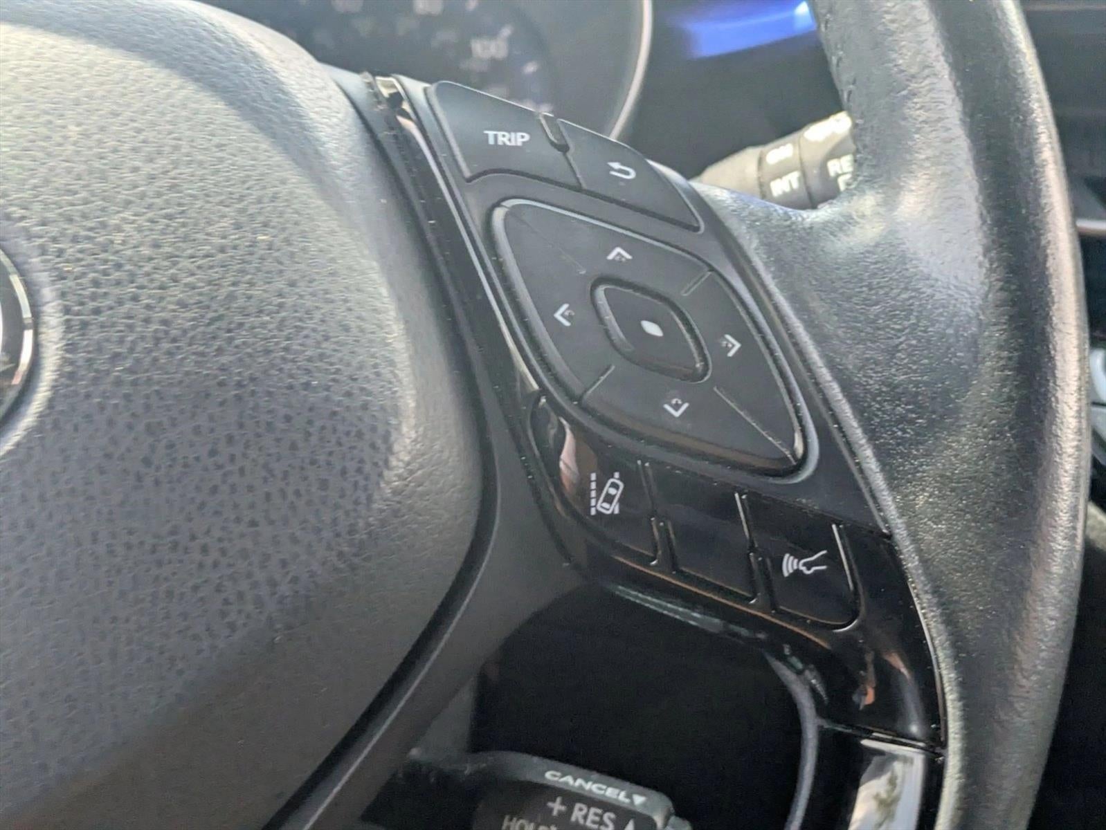 2021 Toyota C-HR XLE FWD (Natl)