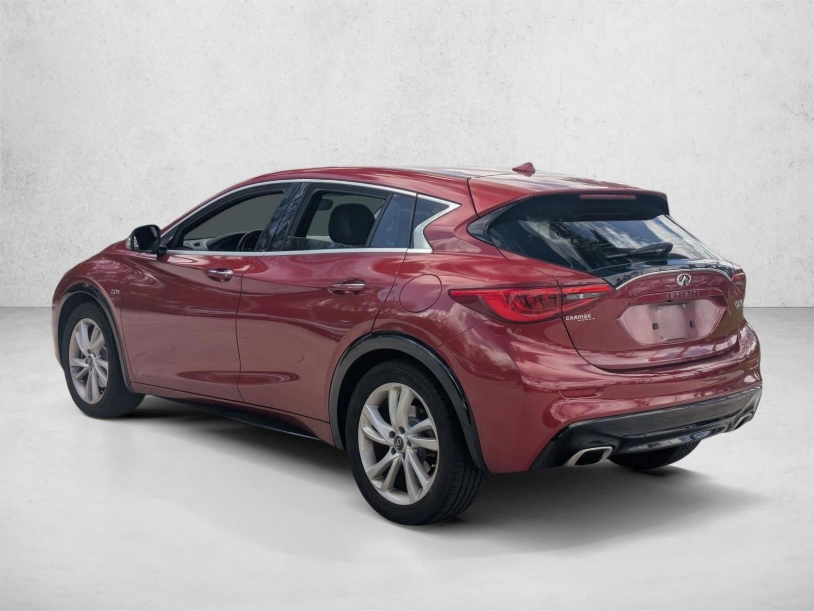 2018 INFINITI QX30 Luxury FWD