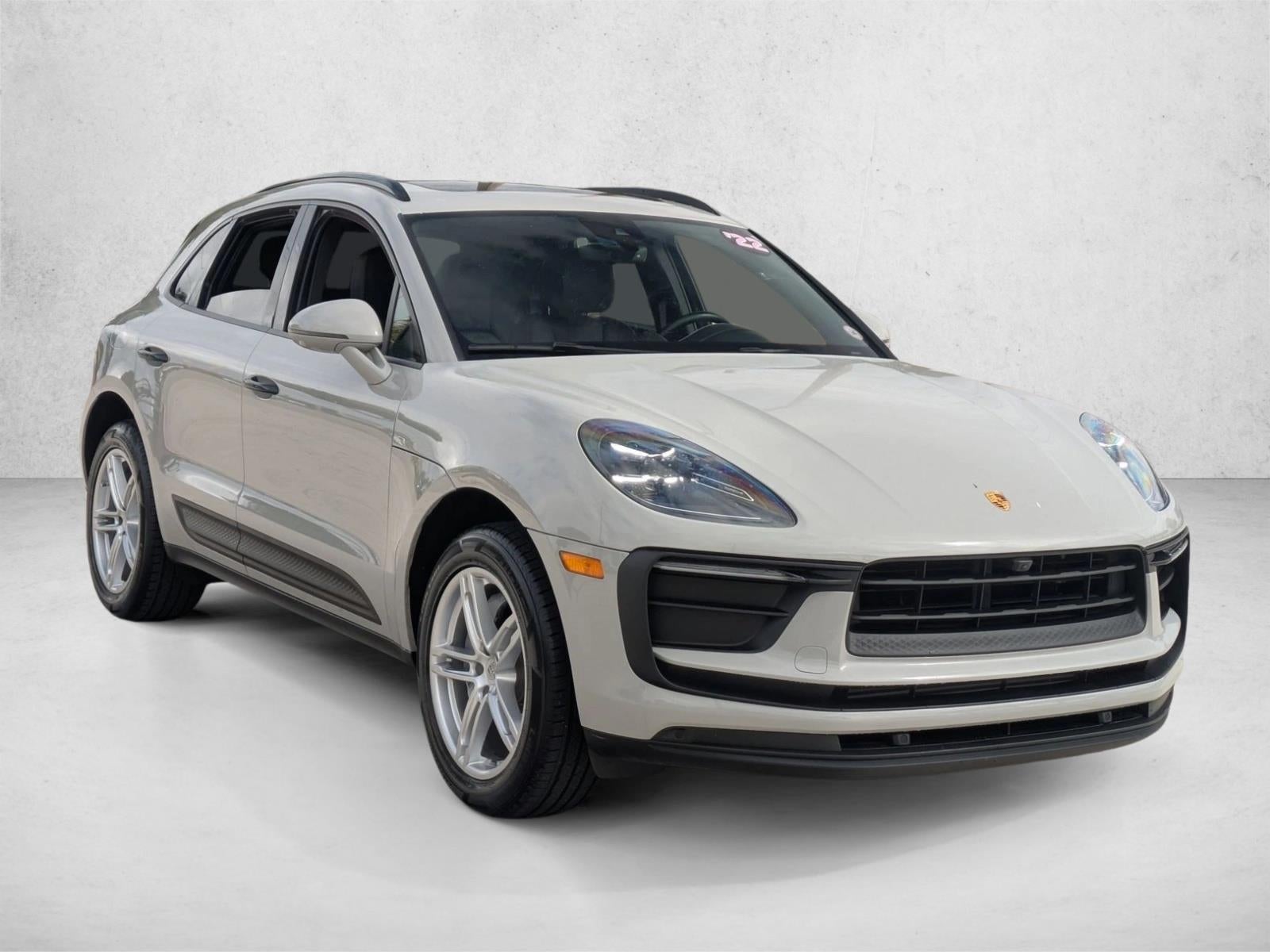 2022 Porsche Macan AWD