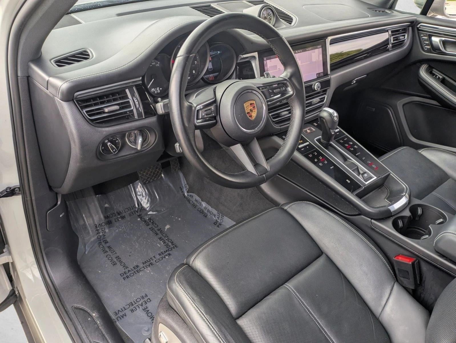 2022 Porsche Macan AWD