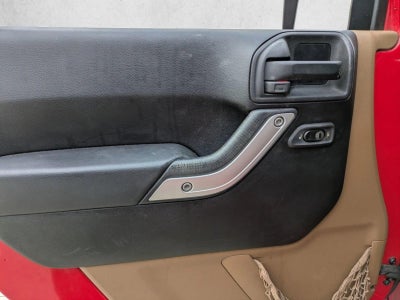 2014 Jeep Wrangler Unlimited 4WD 4dr Sahara