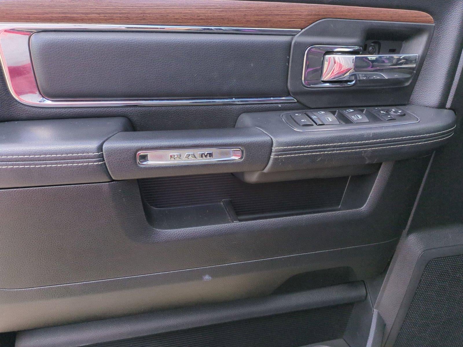 2014 RAM 1500 2WD Crew Cab 6.4 Ft Box Laramie