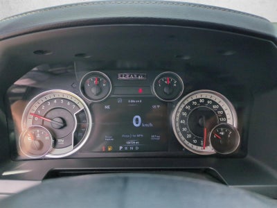 2016 RAM 1500 4WD Crew Cab 6.4 Ft Box Laramie