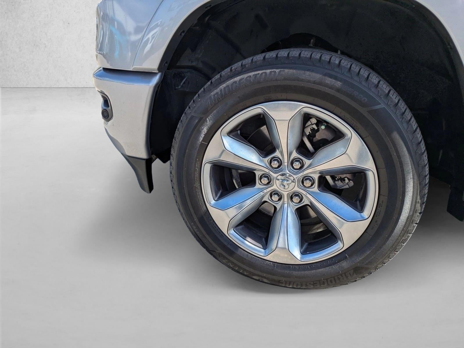 2021 RAM 1500 Limited 4x2 Crew Cab 5'7" Box