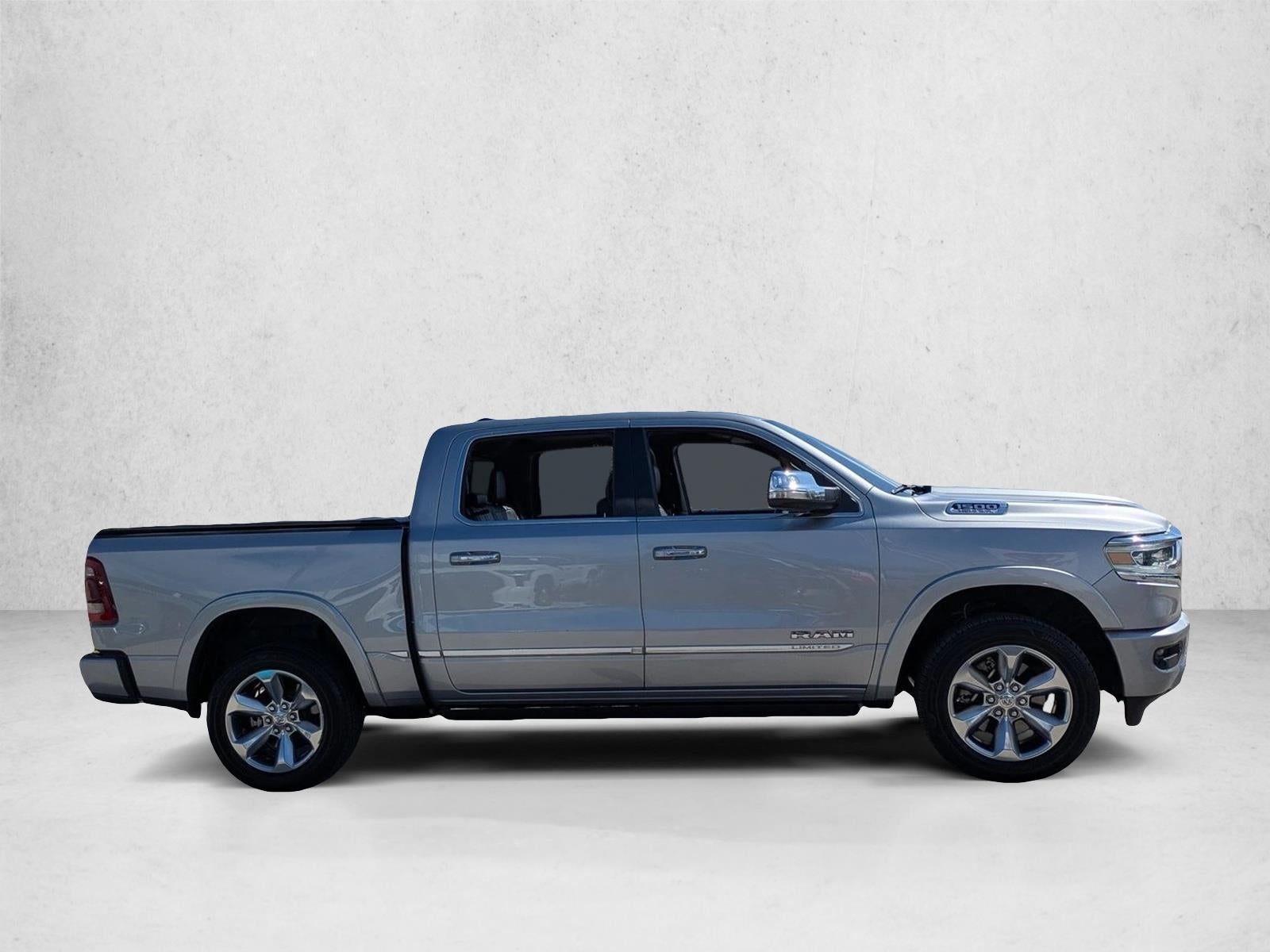 2021 RAM 1500 Limited 4x2 Crew Cab 5'7" Box
