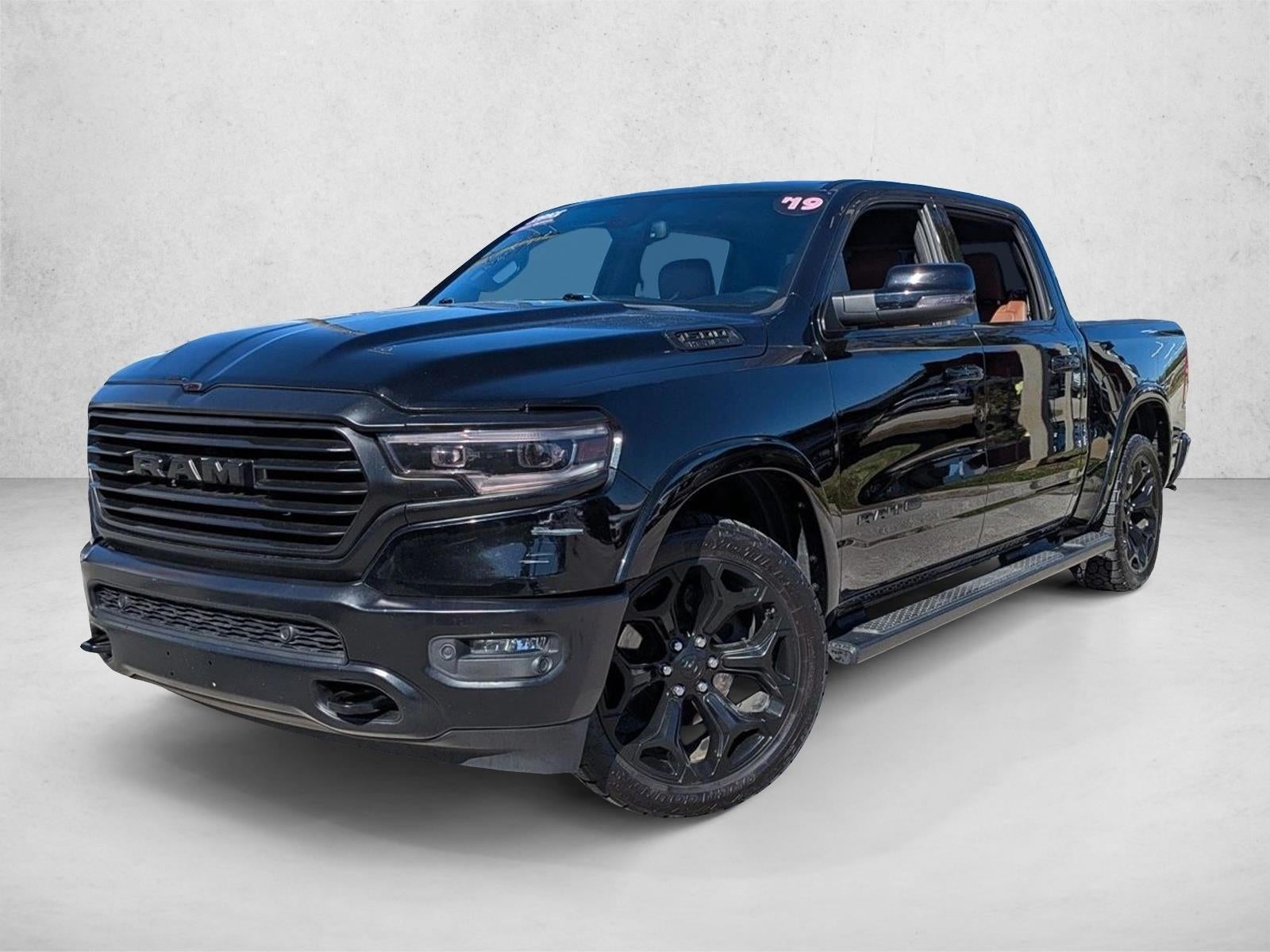 2019 RAM 1500 Longhorn 4x2 Crew Cab 5'7" Box