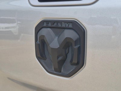 2021 RAM 1500 Laramie 4x4 Crew Cab 5'7" Box