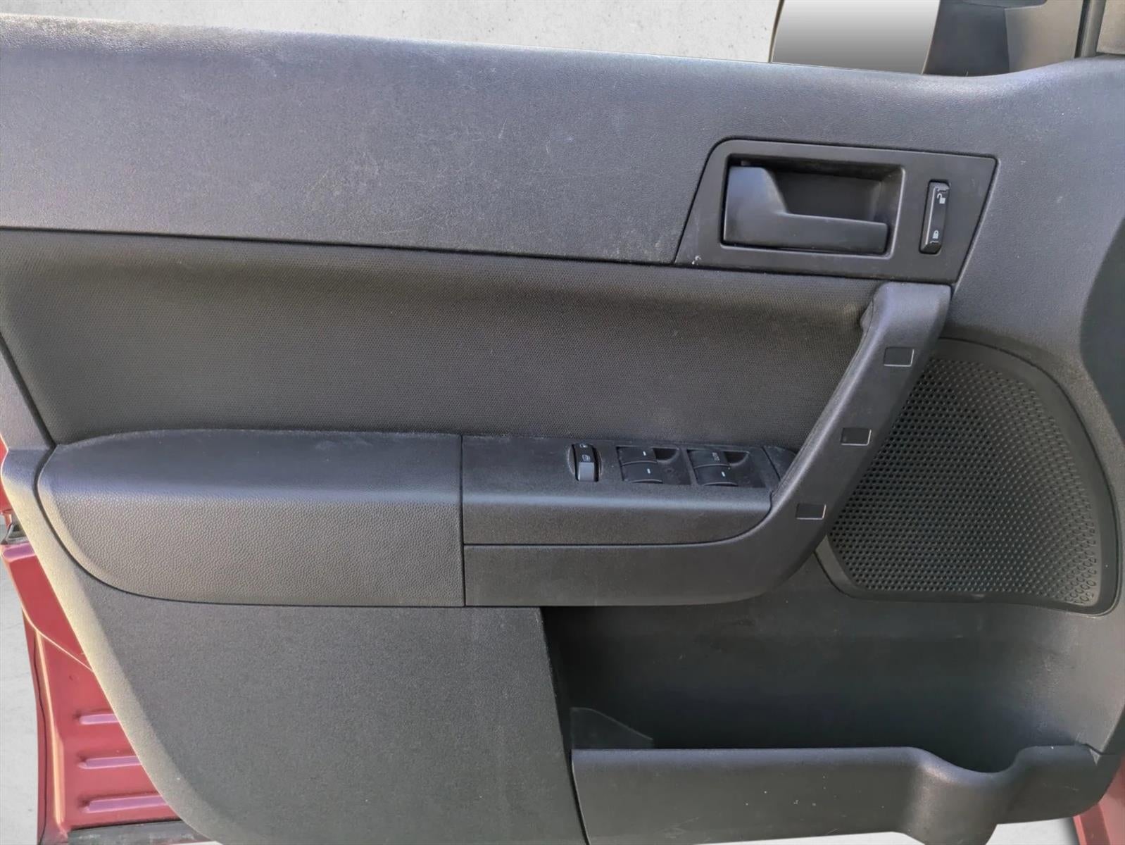 2011 Ford Focus 4dr Sdn SE