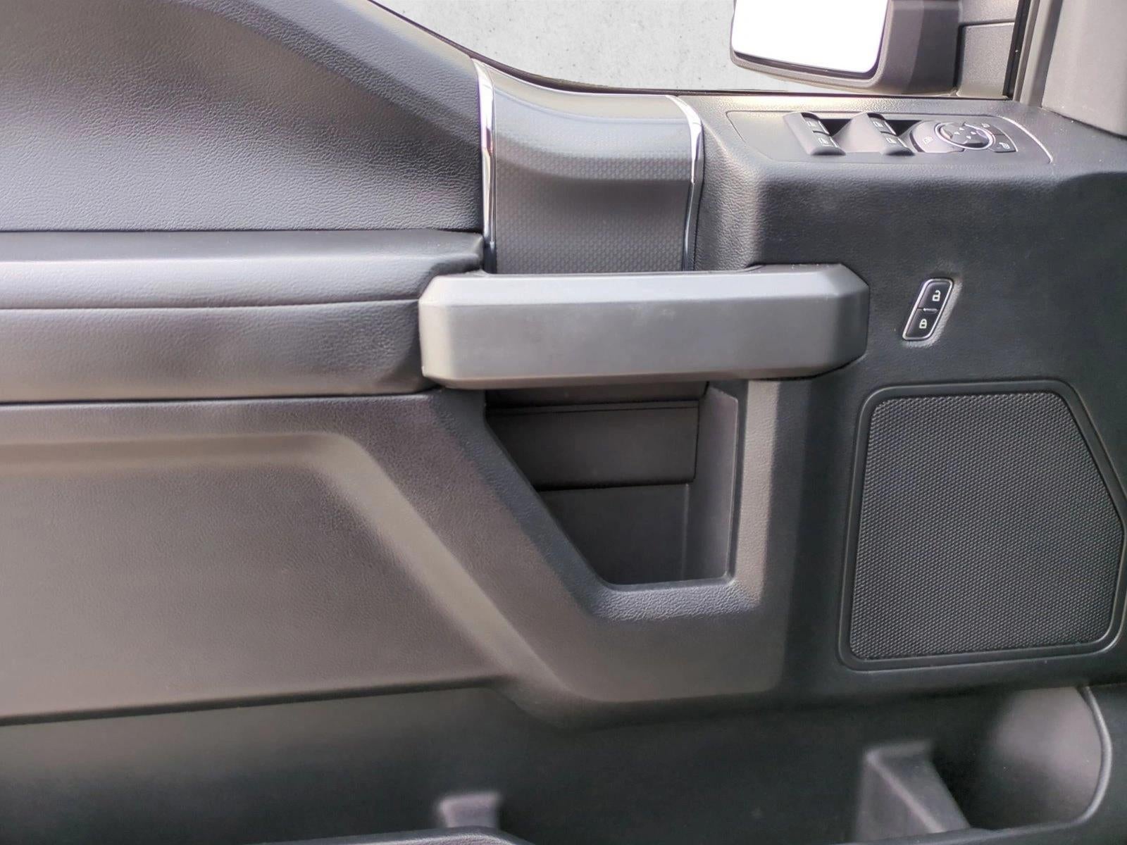 2016 Ford F-150 2WD SuperCrew 5-1/2 Ft Box XLT