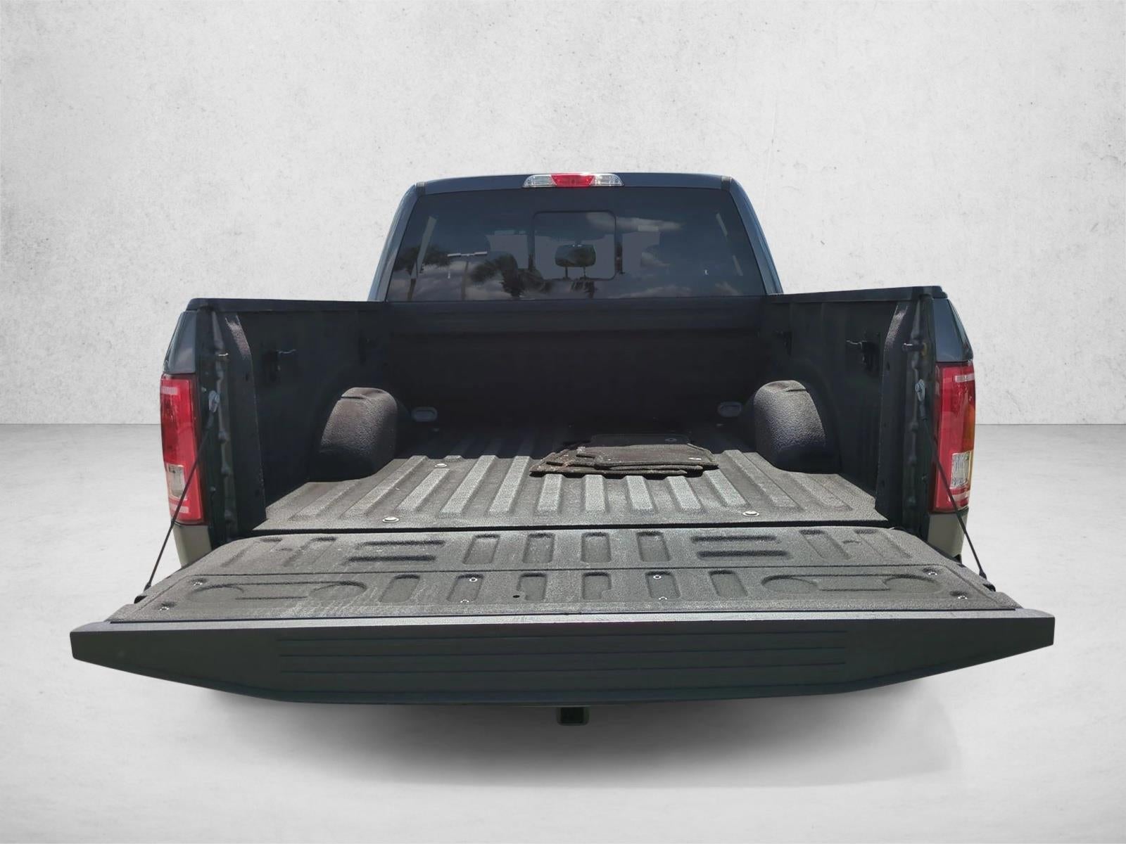 2016 Ford F-150 2WD SuperCrew 5-1/2 Ft Box XLT